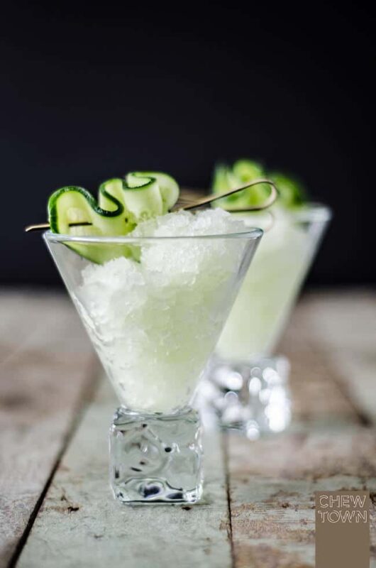 15 Frozen Cocktail Recipes to Cool off With An Unblurred Lady