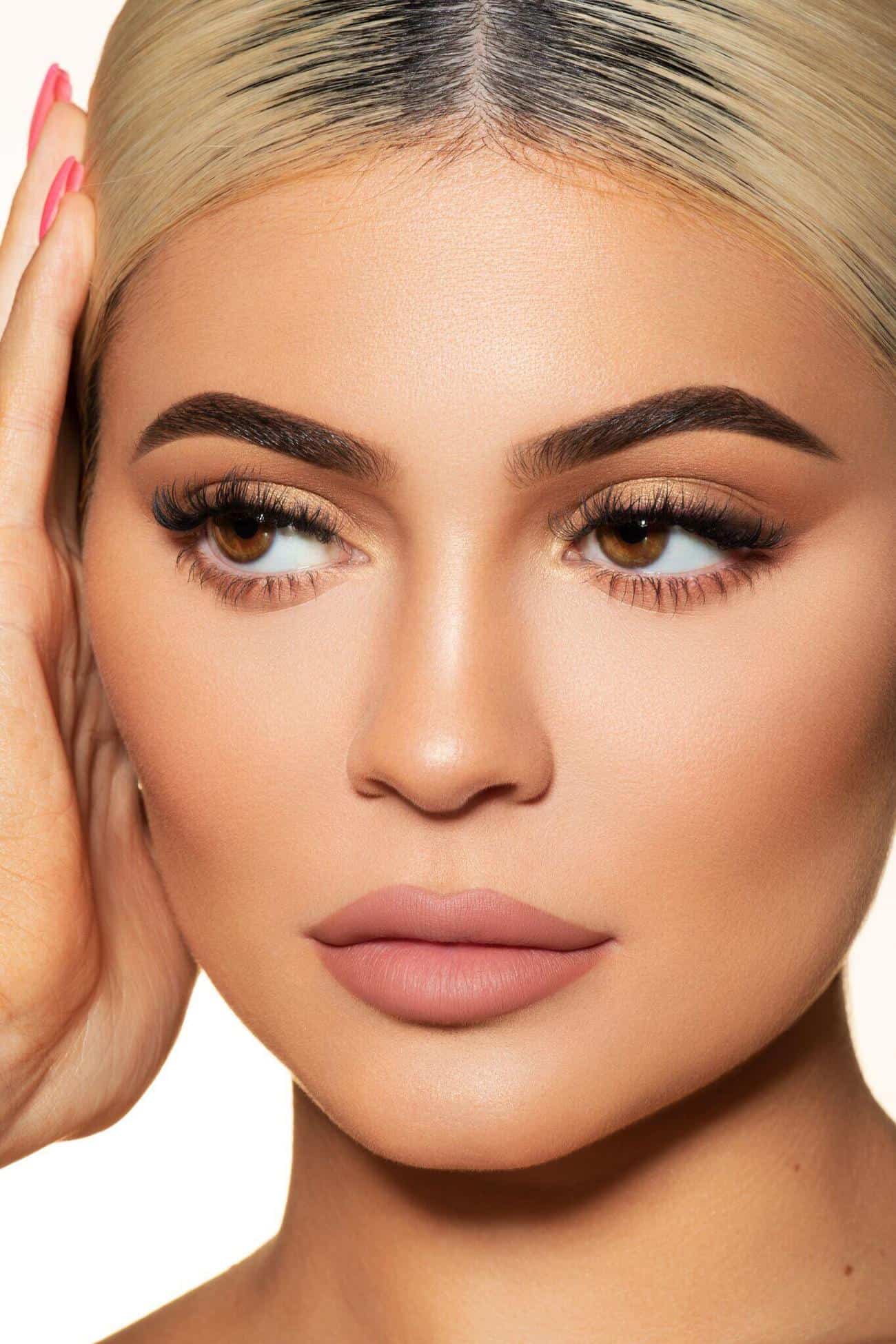 kylie-an-unblurred-lady